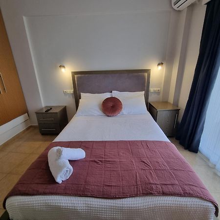 Greenhill Holiday Suites Sarti Ngoại thất bức ảnh