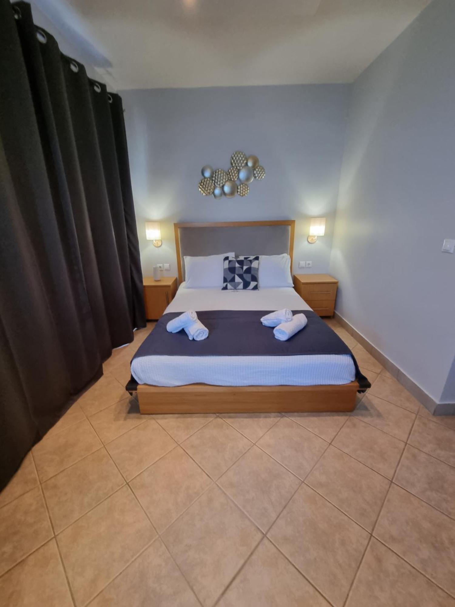 Greenhill Holiday Suites Sarti Ngoại thất bức ảnh