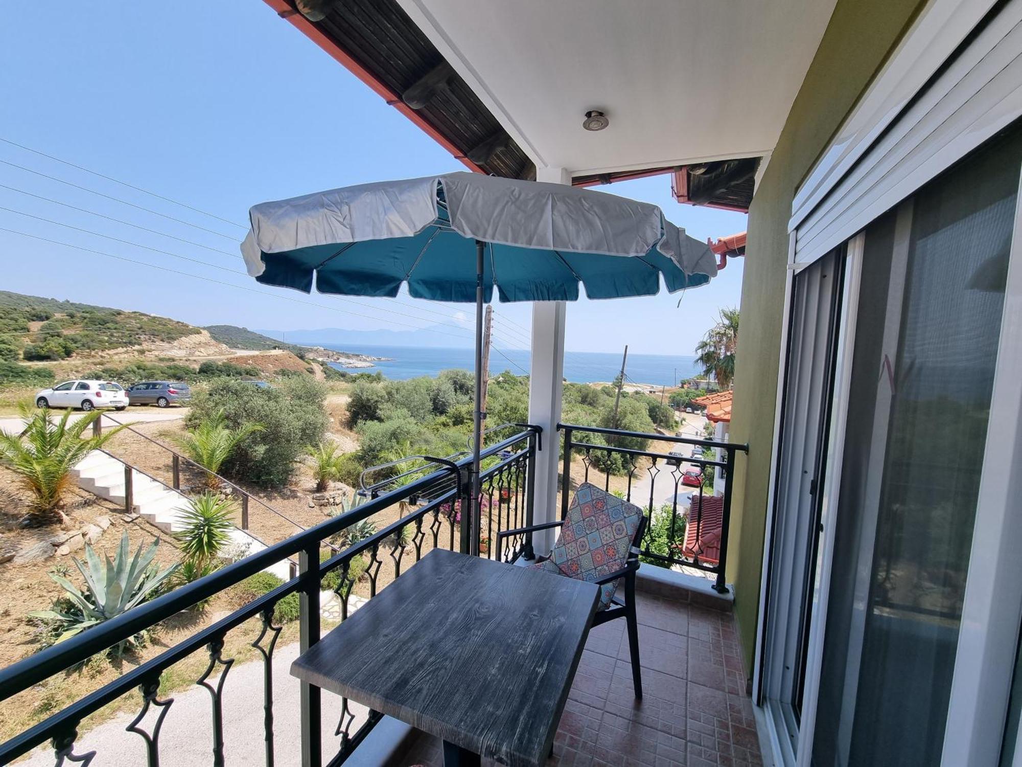 Greenhill Holiday Suites Sarti Ngoại thất bức ảnh
